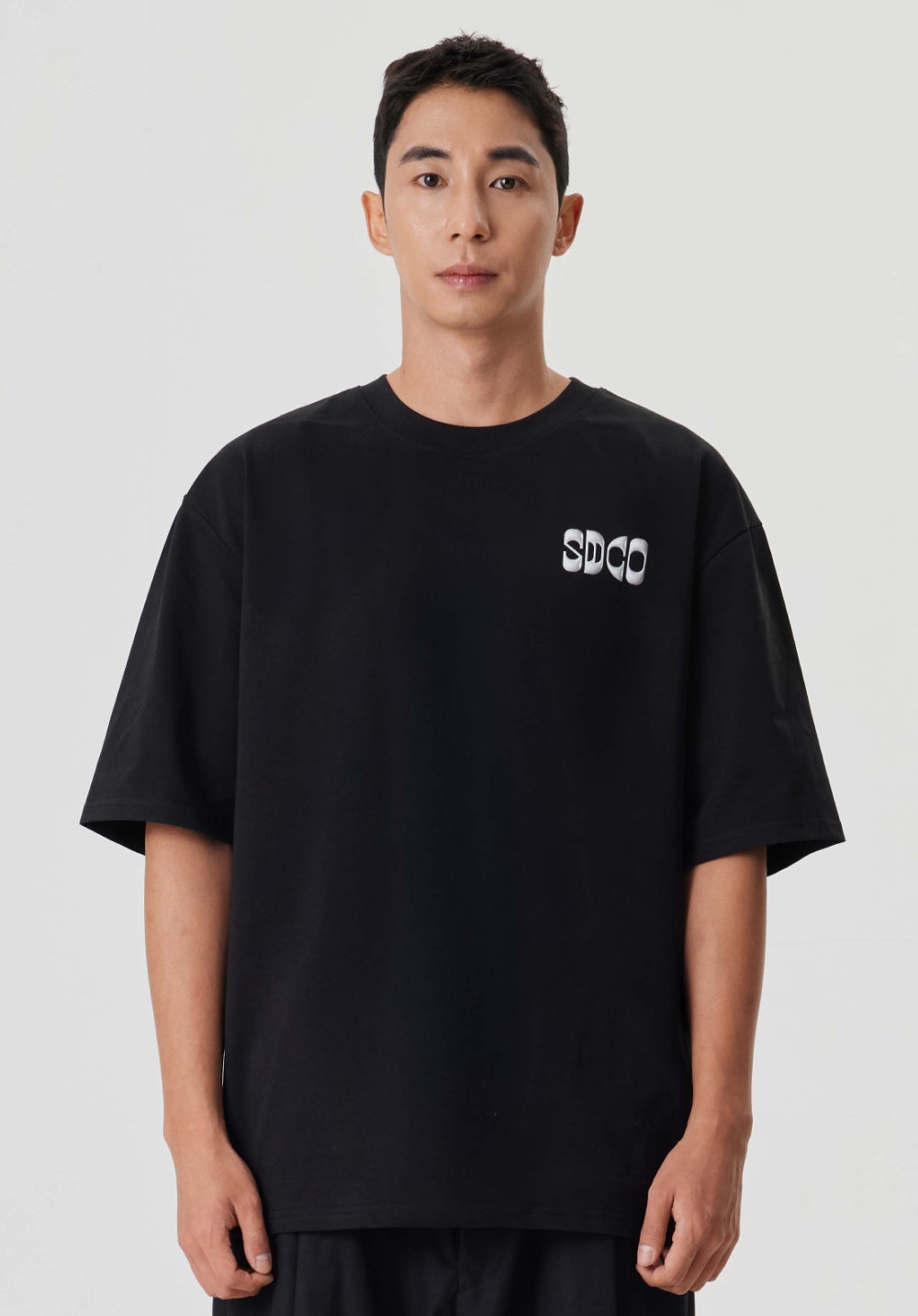 サイバー グラフィック Tシャツ　ブラック